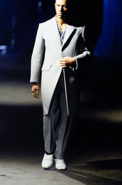 Look 16